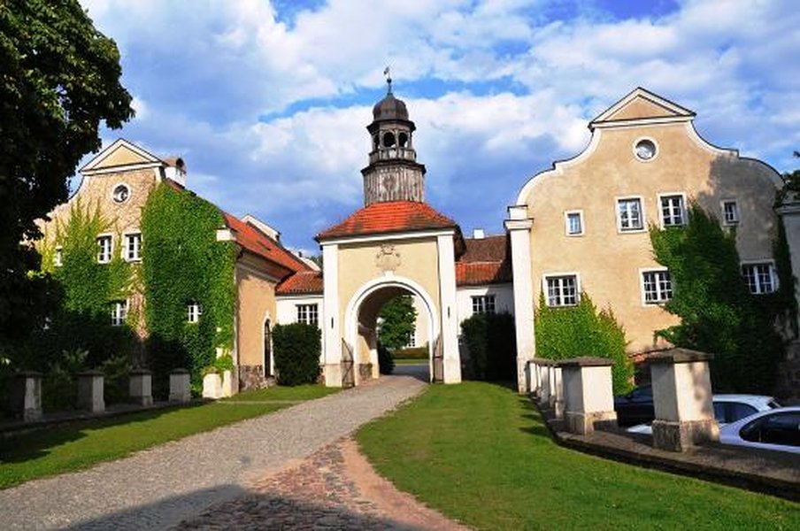 Historische Zufahrt zum Pałac Galiny / Historic approach to Pałac Galiny